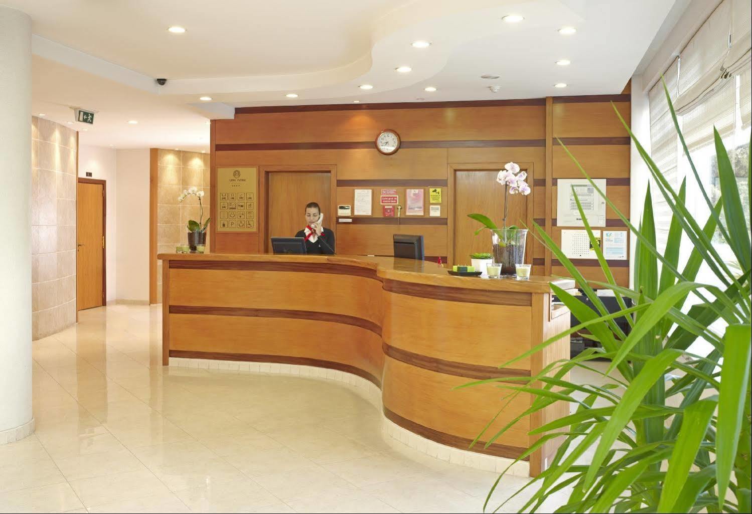Hotel Coroa De Fatima Bagian luar foto